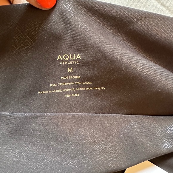 AQUA athletic work out leggings - Medium - Picture 4 of 4